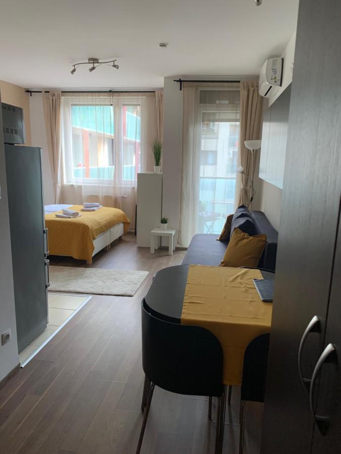 Corvin Sun Downtown Apartment 부다페스트 외부 사진